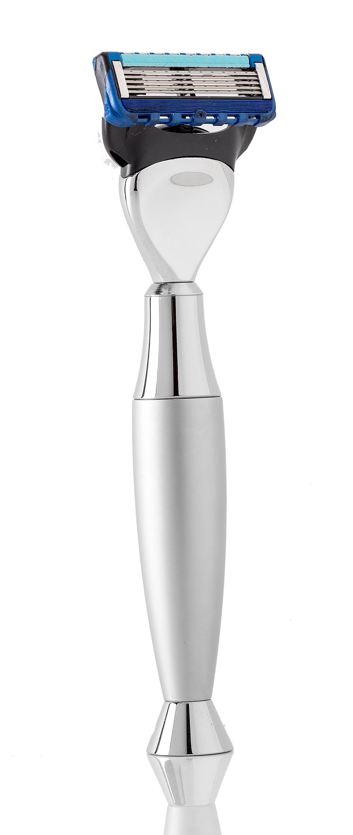 King’s Crown Classic Safety RAZOR, Brush Nickel handle and Gillete Fusion blade. Front View.