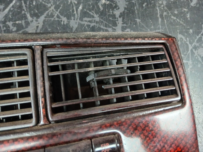 2005-2007 Charger Magnum 300 Used Mopar HVAC/Bezel/Vent Assembly 55111030ag
