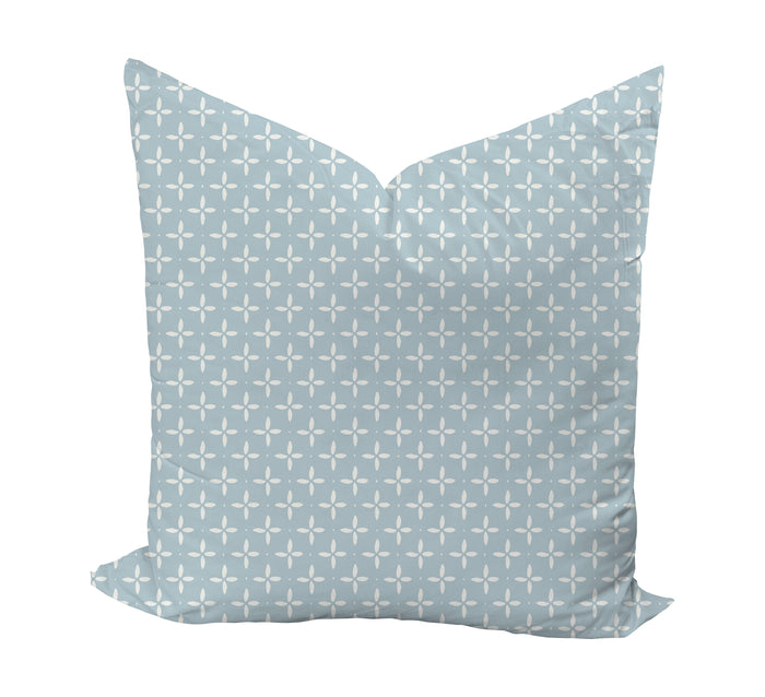 Folly Star in Ice Reverse Pillow Cover