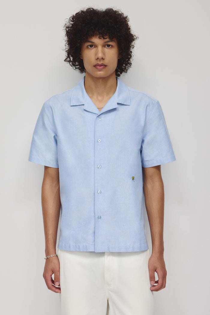 Model is 6'2.5" and is wearing a size M.