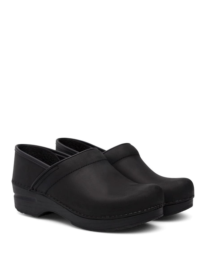PROFESSIONAL CLOG