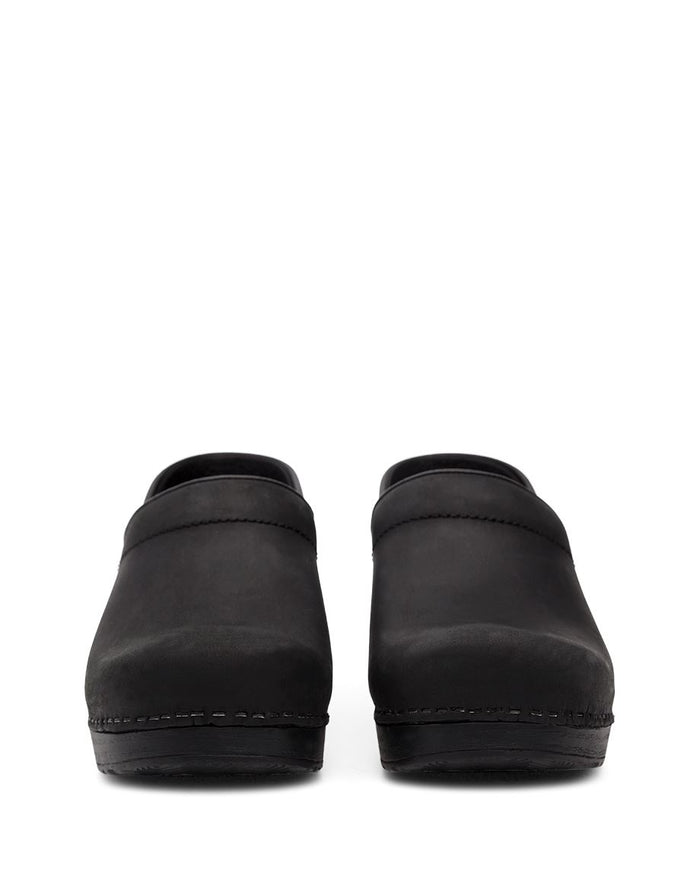PROFESSIONAL CLOG