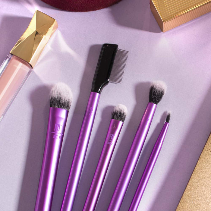 Real Techniques Enhanced Eye Set – Professional Eye Makeup Brush Kit (5 Pcs + Case) - Lotshop.pk