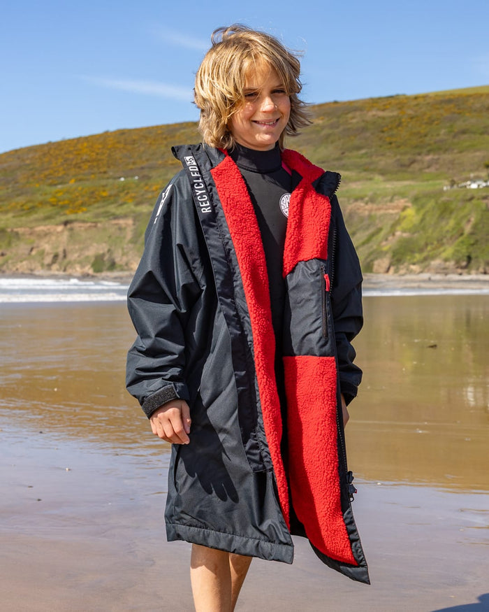 Recycled Kids Changing Robe Black/Red