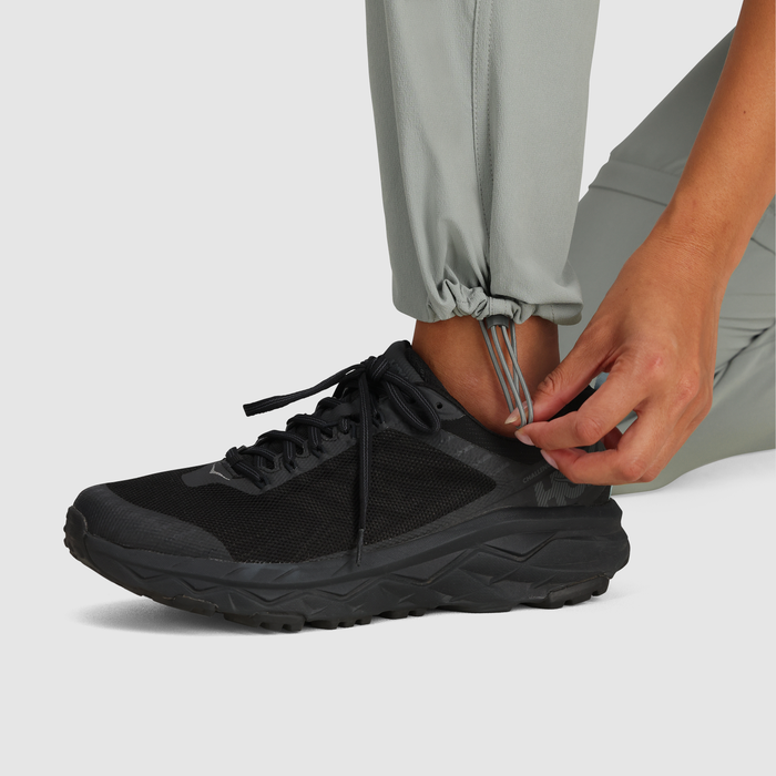 Light Pewter | B2 :: Adjustable Drawcord Hem / Cinch the easily-adjustable drawcord at your hem to hold in excess fabric for a snugger fit.